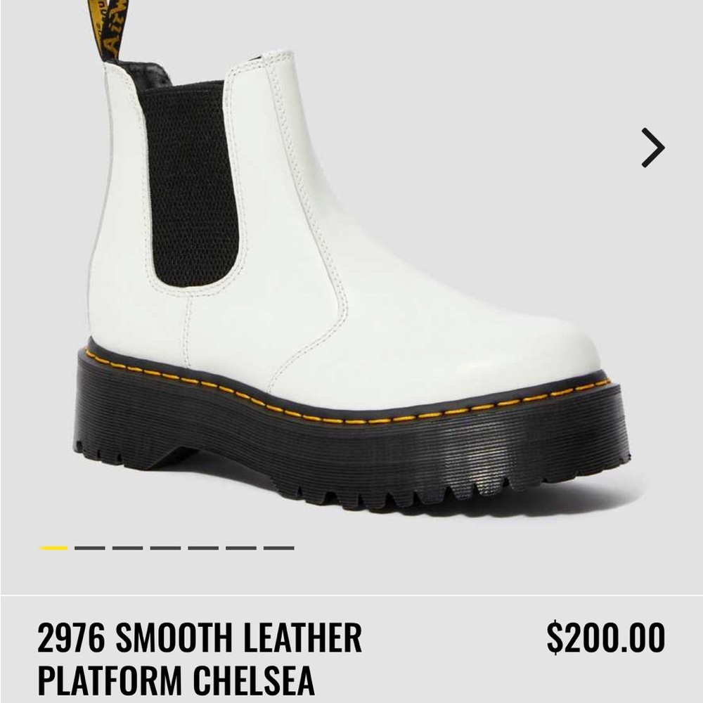 Dr. Martens 2976 Smooth Leather Platform Chelsea Boots